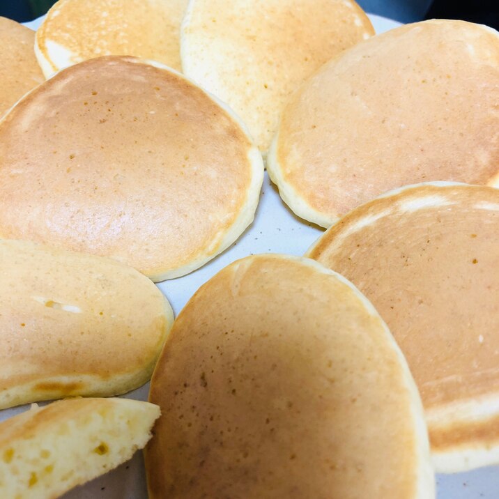 小麦粉でつくるホットケーキ レシピ 作り方 By ろーるけーき 楽天レシピ 小麦粉でつくるホットケーキ レシピ 作り方 By ろーるけーき 楽天レシピ